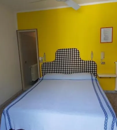 Hotel Casa Popi 3*
